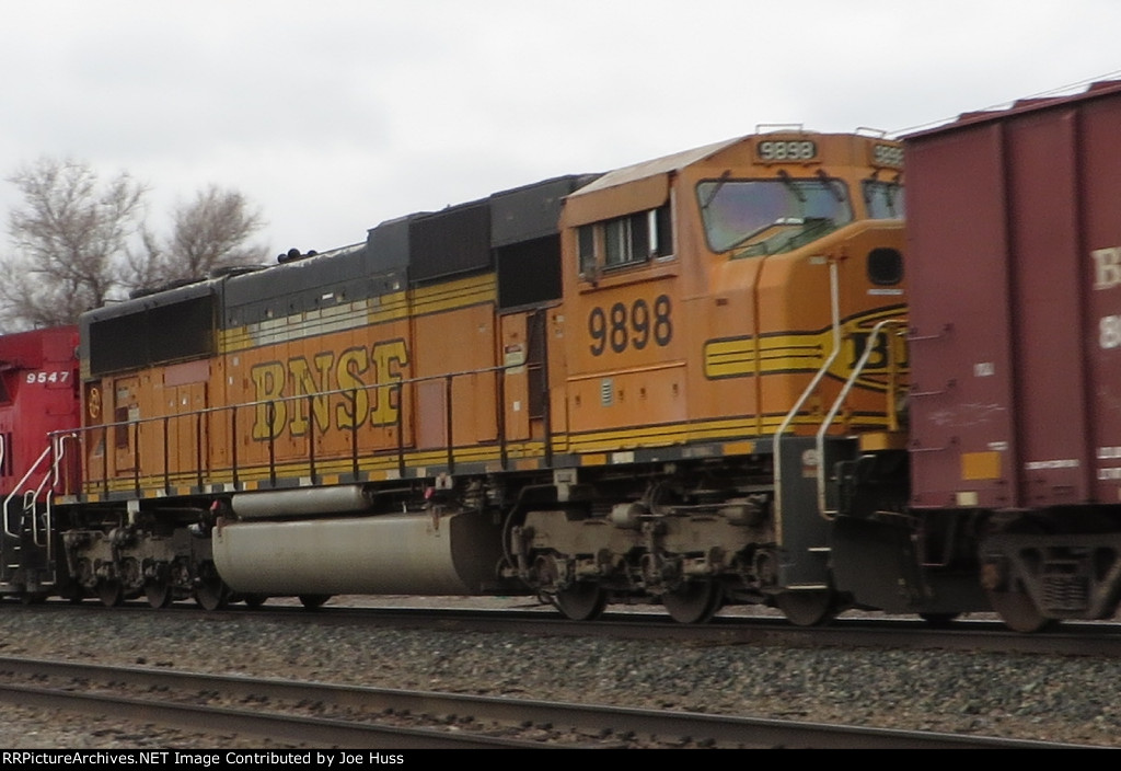 BNSF 9898